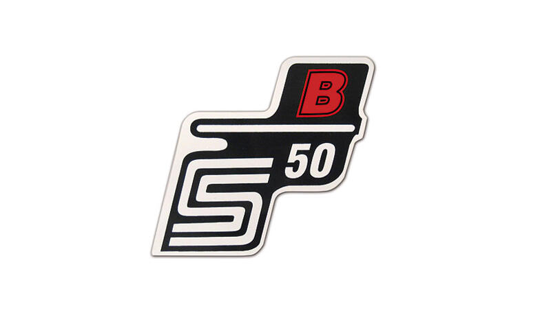 Schriftzug S50 B für Seitendeckel rot